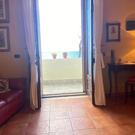 אסראלה Nice Sicily Little Family Home מראה חיצוני תמונה